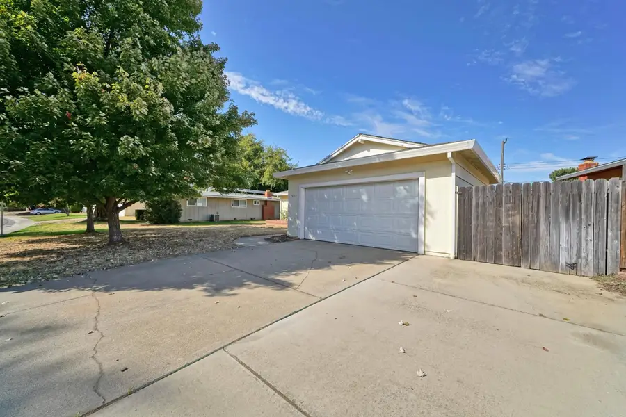 2628 Las Casas Way, Rancho Cordova, CA 95670 - #3