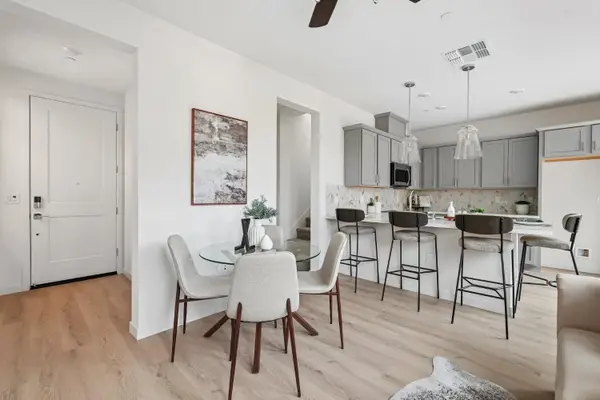 27 Kierland Place, Elk Grove, CA 95758