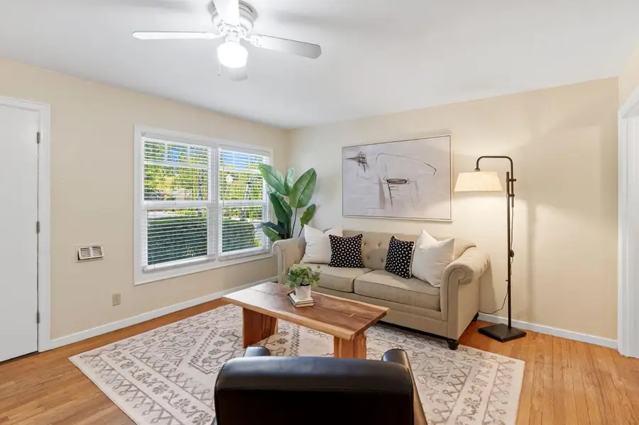 6101 3rd Avenue, Sacramento, CA 95817 - #3