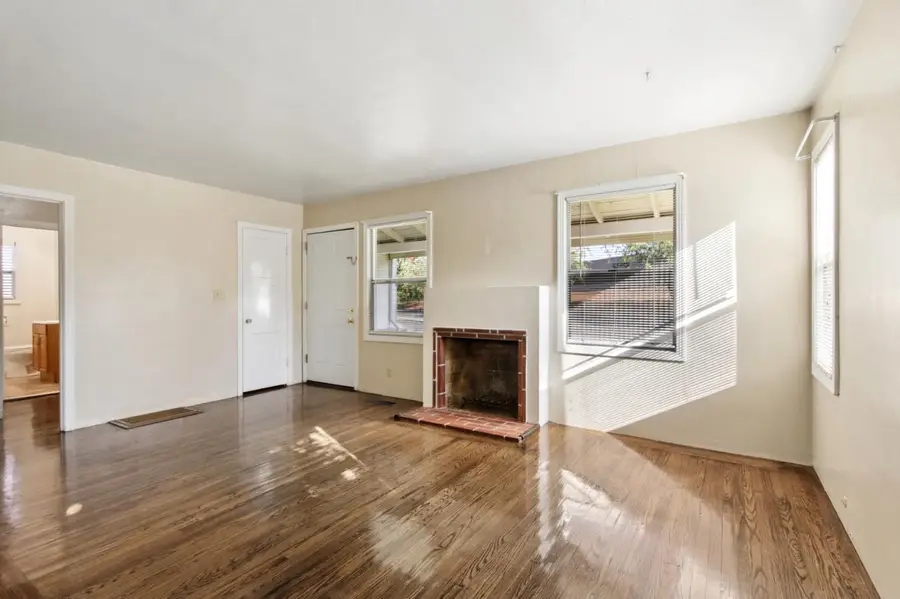 6220 1st Avenue, Sacramento, CA 95817 - #3