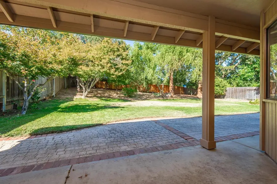 8681 Robin Hill Way, Orangevale, CA 95662 - #3