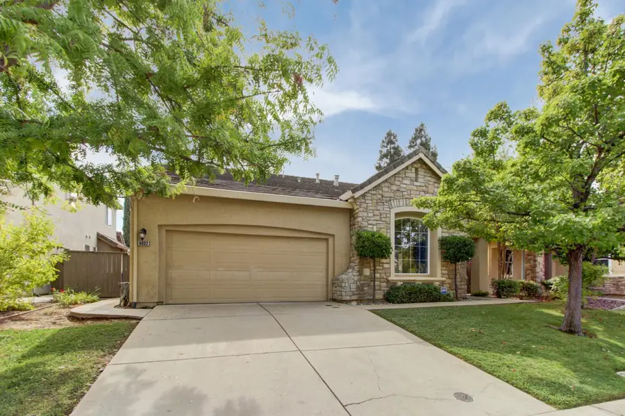 6032 Roswitha Court, Carmichael, CA 95608 - #2