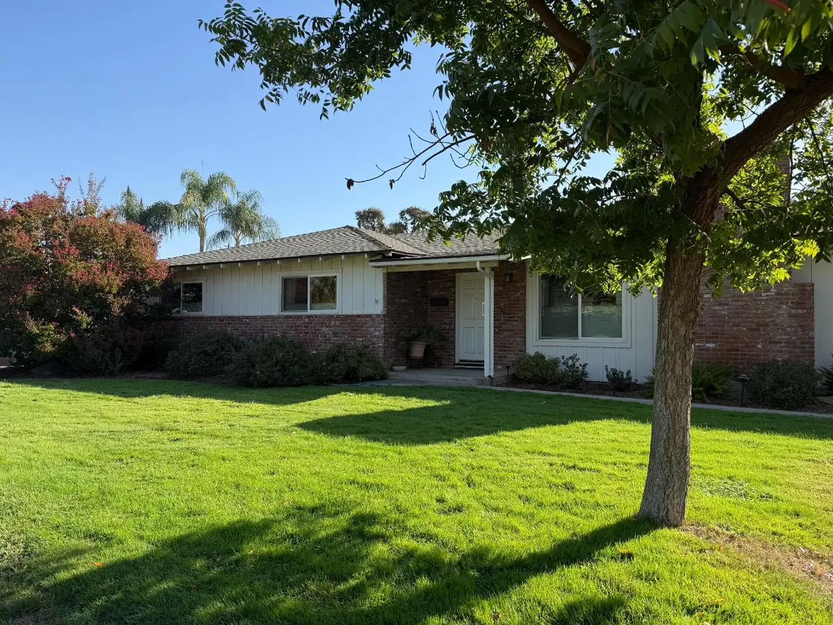 213 Hilton Street, Madera, CA 93637 - #1