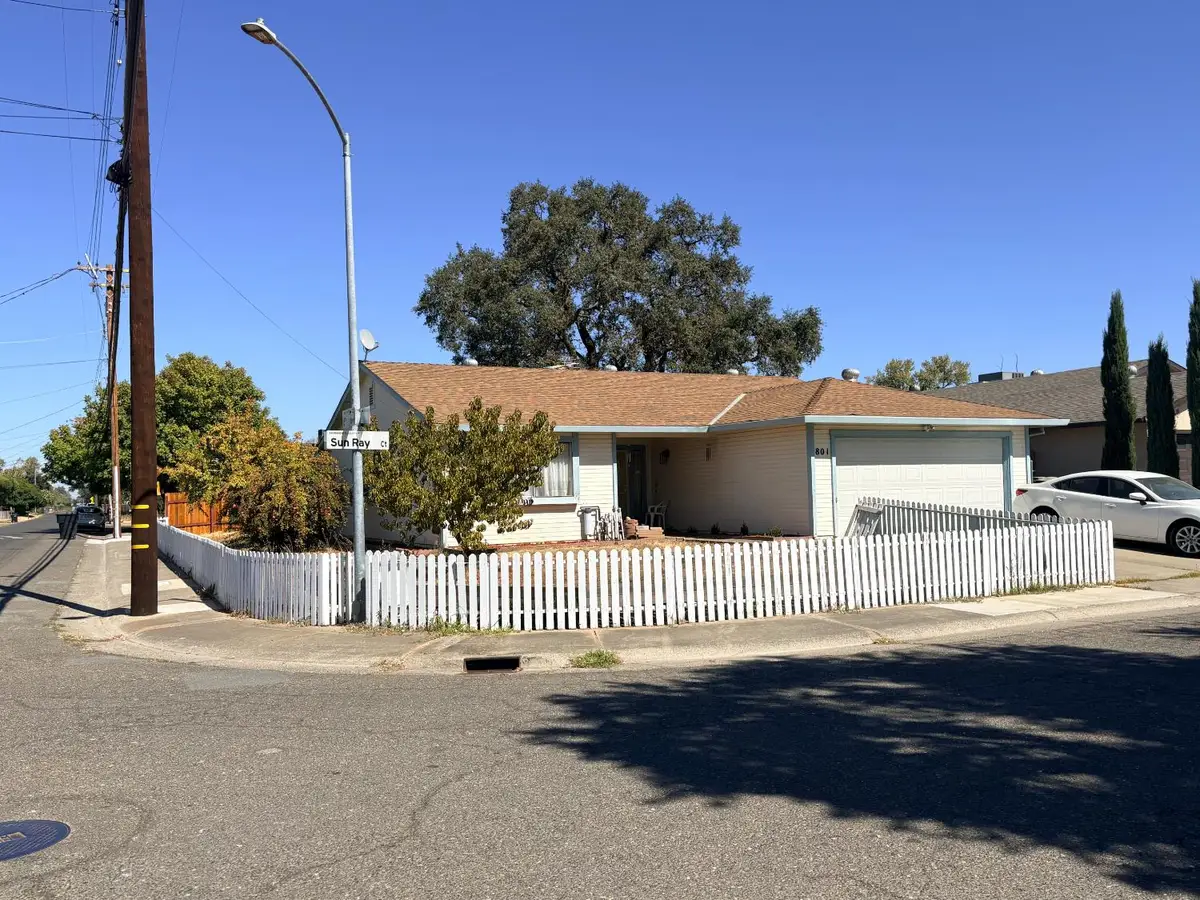801 Sun Ray Court, Rio Linda, CA 95673 - #1