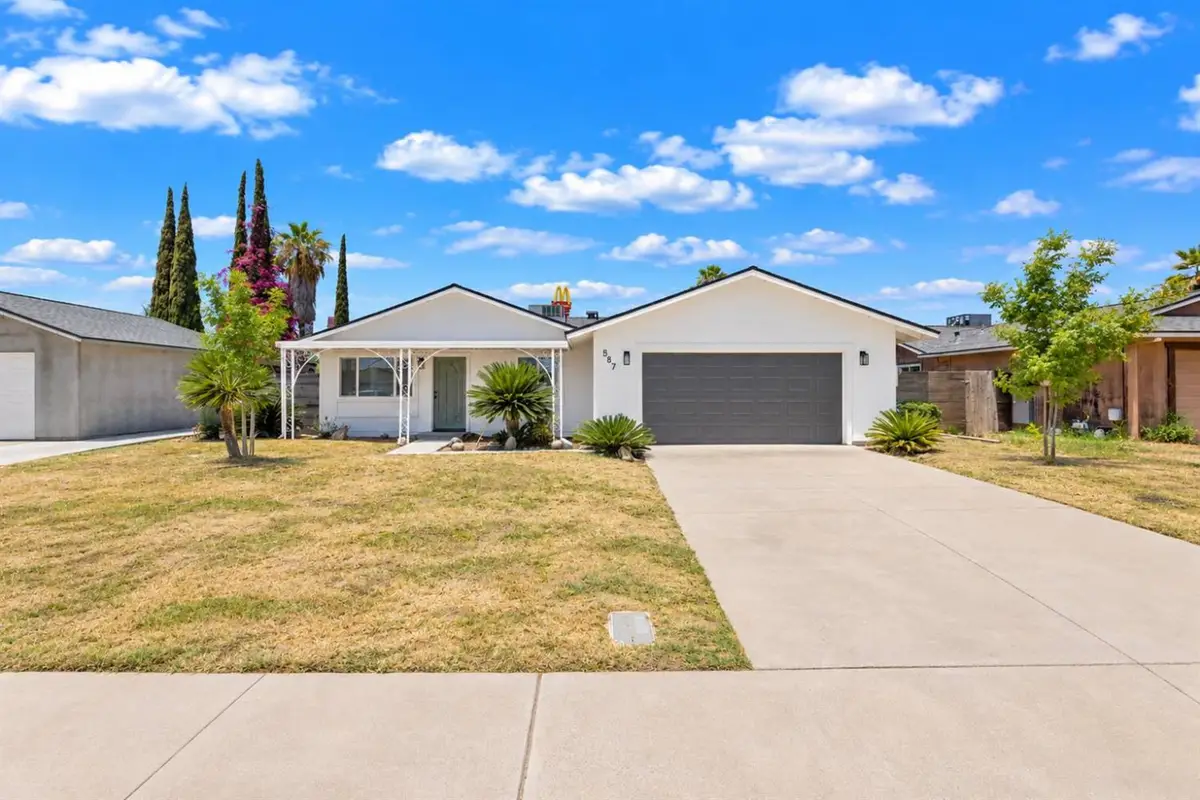 587 Sunset Street, Kingsburg, CA 93631 - #1