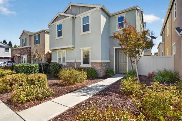 1049 Dennington Place, Roseville, CA 95747