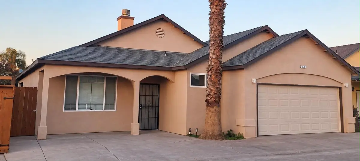 922 Village Drive, Corcoran, CA 93212 - #1