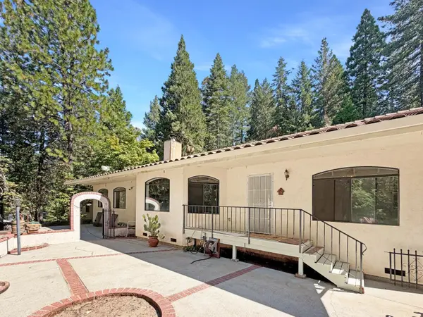 12606 Green Lee Woods Lane, Nevada City, CA 95959