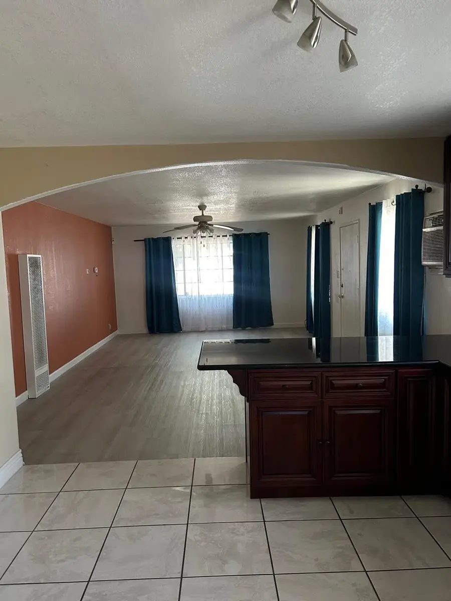 747 Oso Street, Stockton, CA 95206 - #3