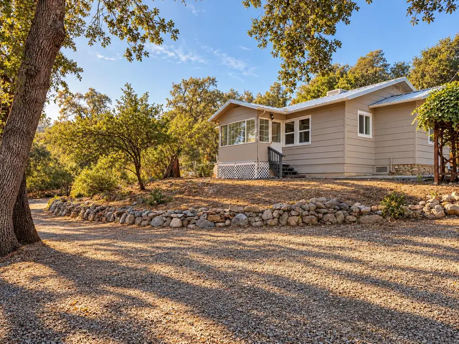 19695 Serrano Road, Sonora, CA 95370 - #2