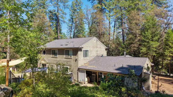 12877 Lost Lake Road, Grass Valley, CA 95945