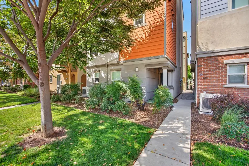 482 Tailoff Lane, Sacramento, CA 95818 - #1