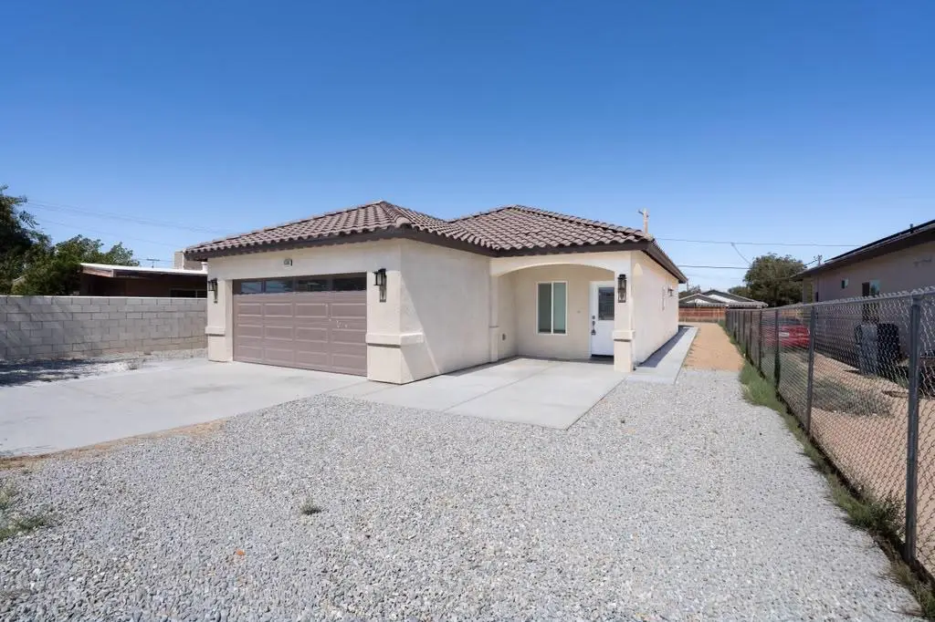16360 Juniper Street, Hesperia, CA 92345 - #1