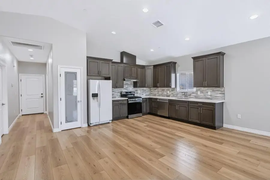 16360 Juniper Street, Hesperia, CA 92345 - #3
