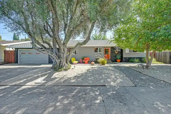 6571 Lake Park Drive, Sacramento, CA 95831