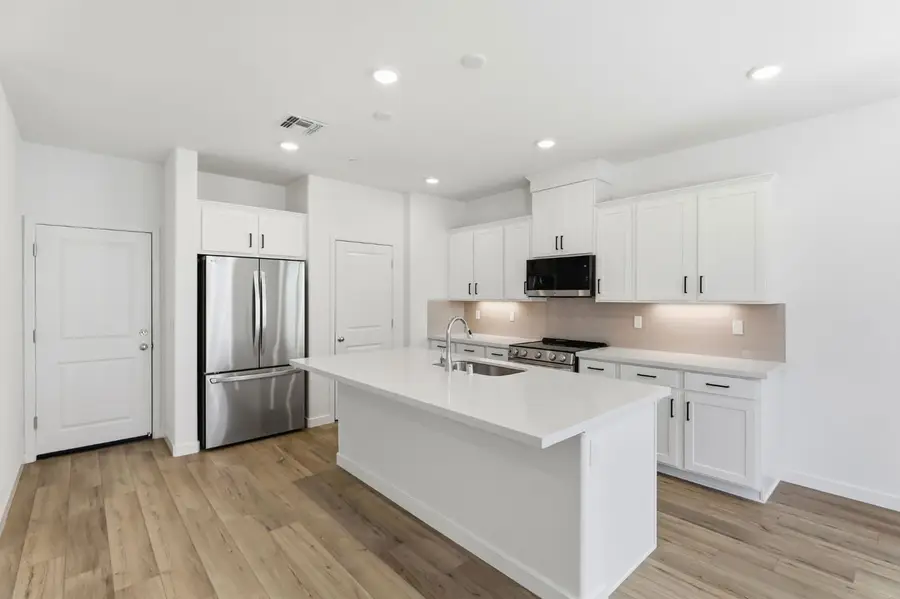 1013 Ginkgo Circle, Davis, CA 95618 - #2