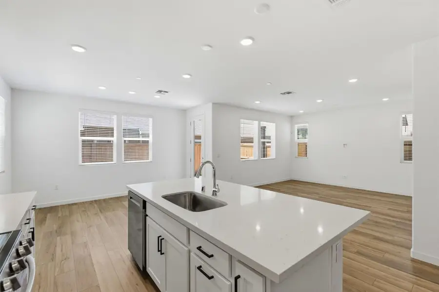 1013 Ginkgo Circle, Davis, CA 95618 - #3