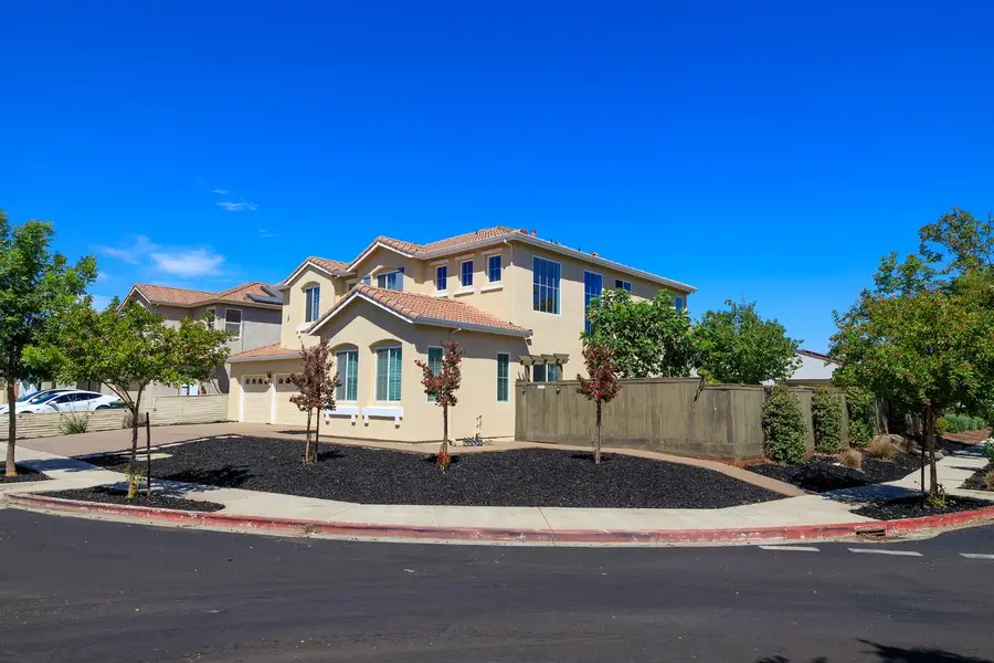 564 Millwood Drive, Patterson, CA 95363 - #3