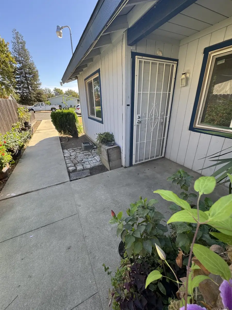 128 Park Street, Madera, CA 93637 - #2