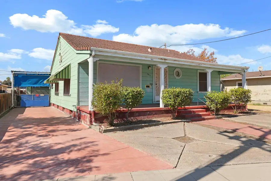 1627 School Avenue, Stockton, CA 95205 - #2