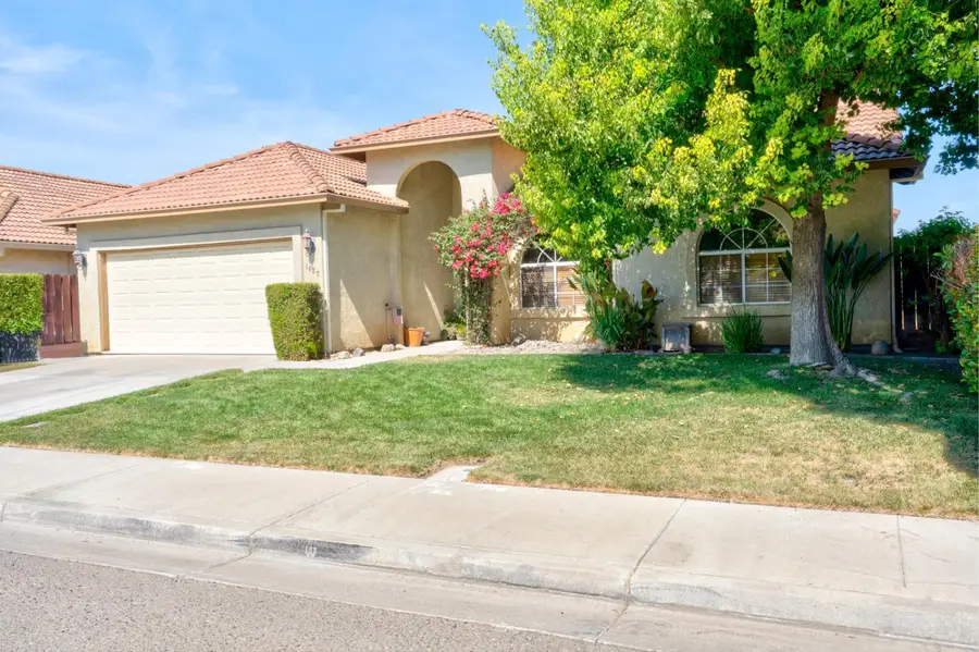1427 Via Fraga, Gustine, CA 95322 - #3
