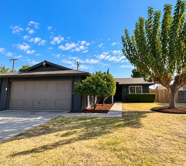 1565 Lark Street, Hanford, CA 93230
