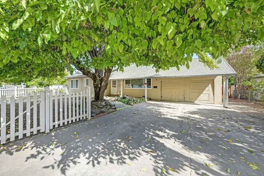 1916 Walnut Avenue, Carmichael, CA 95608 - #3