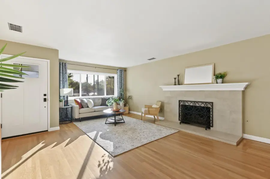 611 K Street, Davis, CA 95616 - #3
