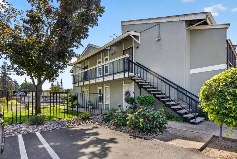 3660 W Benjamin Holt Drive #3, Stockton, CA 95219 - #3