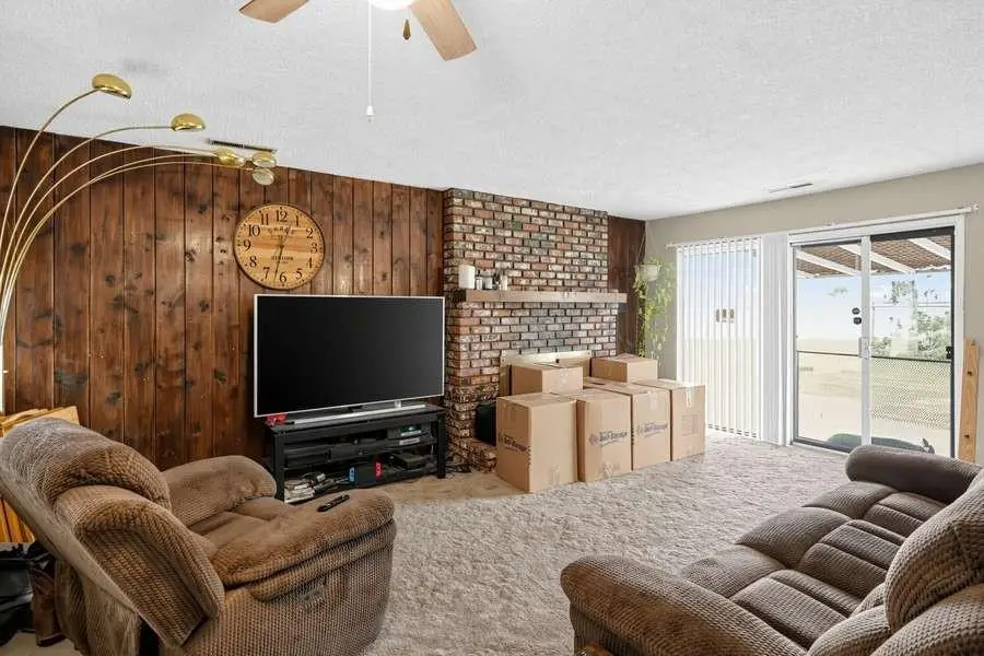 558 East Grove Avenue, Atwater, CA 95301 - #3