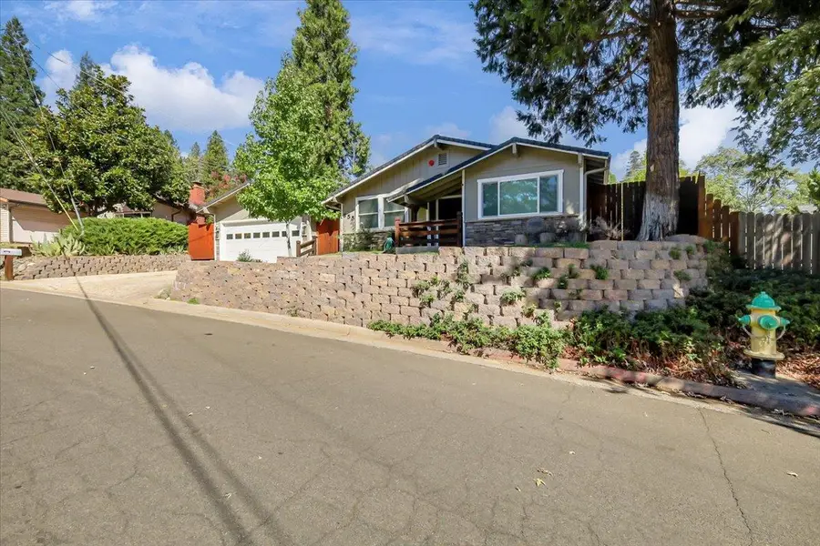 855 Forest Glade Circle, Grass Valley, CA 95945 - #2