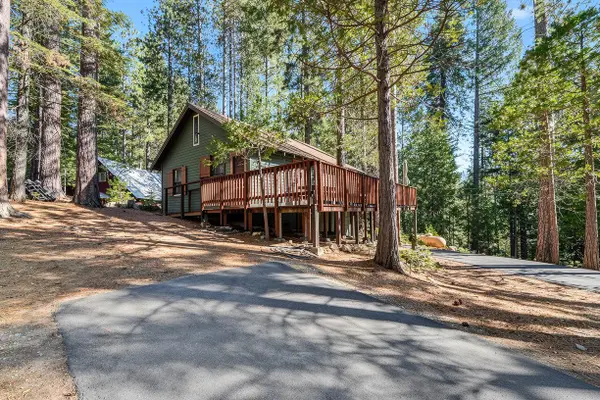 22162 Sarah Circle, Long Barn, CA 95335