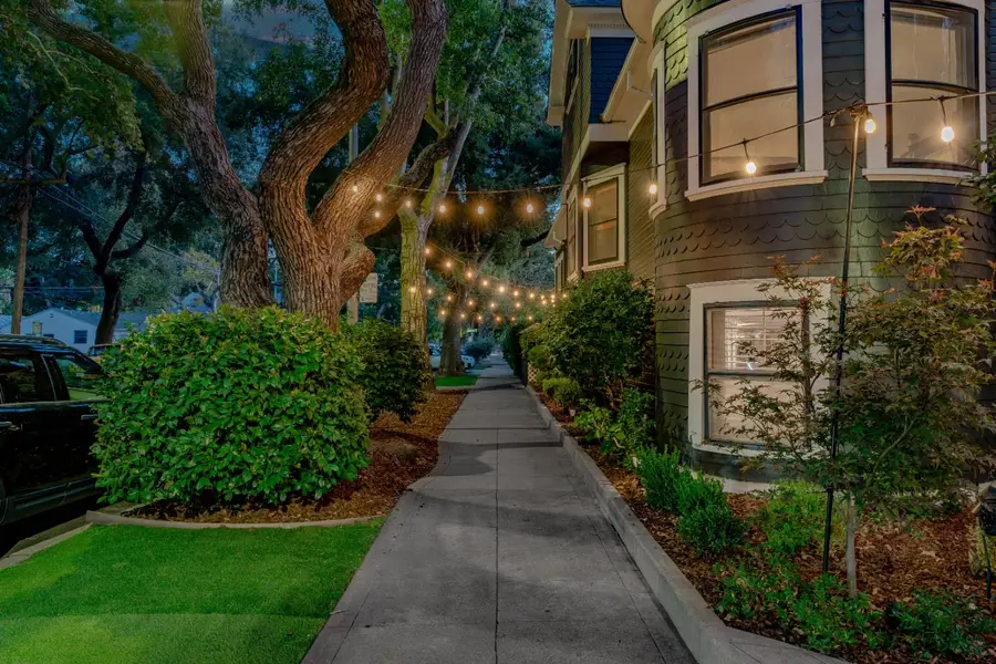 1130 T Street, Sacramento, CA 95811 - #3