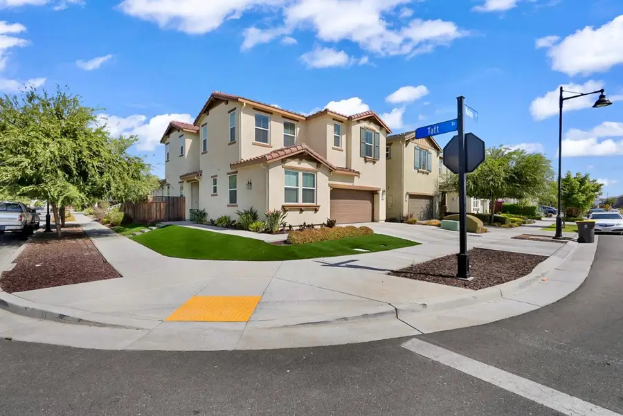2447 Marina Drive, Lathrop, CA 95330 - #2