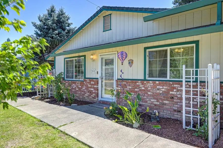 9112 Grove Street, Elk Grove, CA 95624 - #2