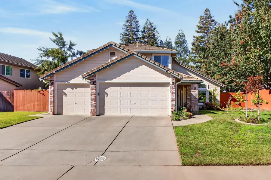 9510 Royston Way, Elk Grove, CA 95758 - #2