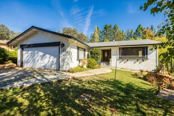 69 Lariat Loop, Oroville, CA 95966