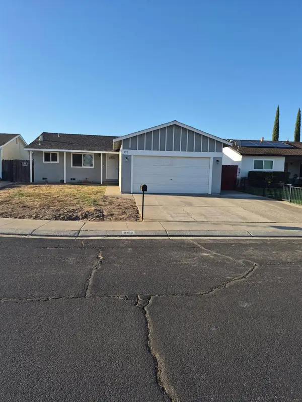 292 Dana Court, Manteca, CA 95336