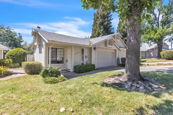 2249 Country Villa Court, Auburn, CA 95603