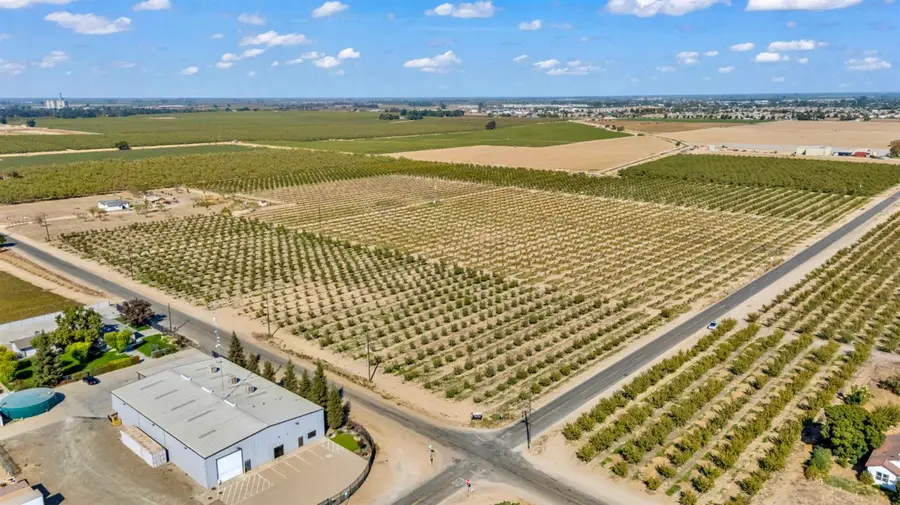0 14806 Peach Avenue, Livingston, CA 95334 - #2