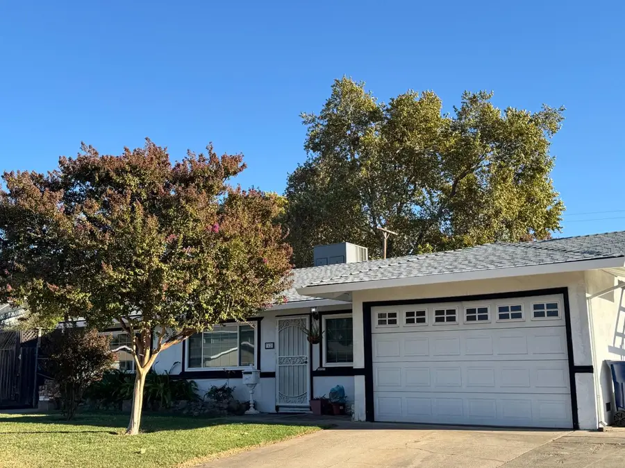 7428 Autumn Avenue, Citrus Heights, CA 95621 - #3