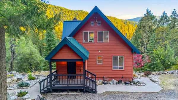 200 Craycroft Ridge Road, Downieville, CA 95936