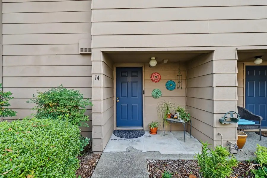 6060 Gloria Drive #14, Sacramento, CA 95822 - #2