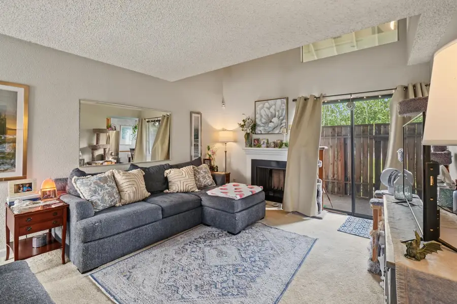 6060 Gloria Drive #14, Sacramento, CA 95822 - #3