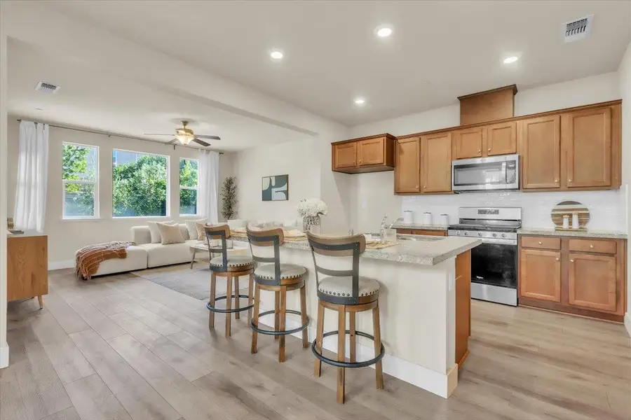 8769 Donson Way, Elk Grove, CA 95758 - #2