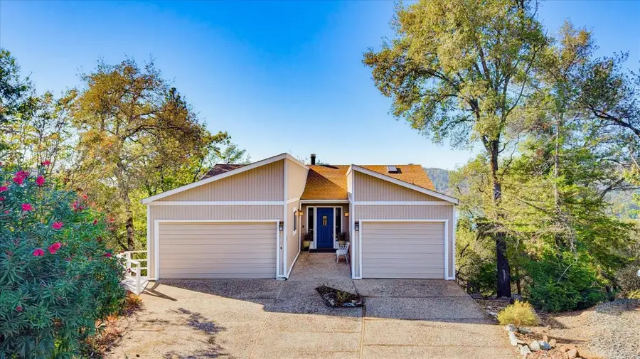 11880 Goldfinch Court, Penn Valley, CA 95946 - #2