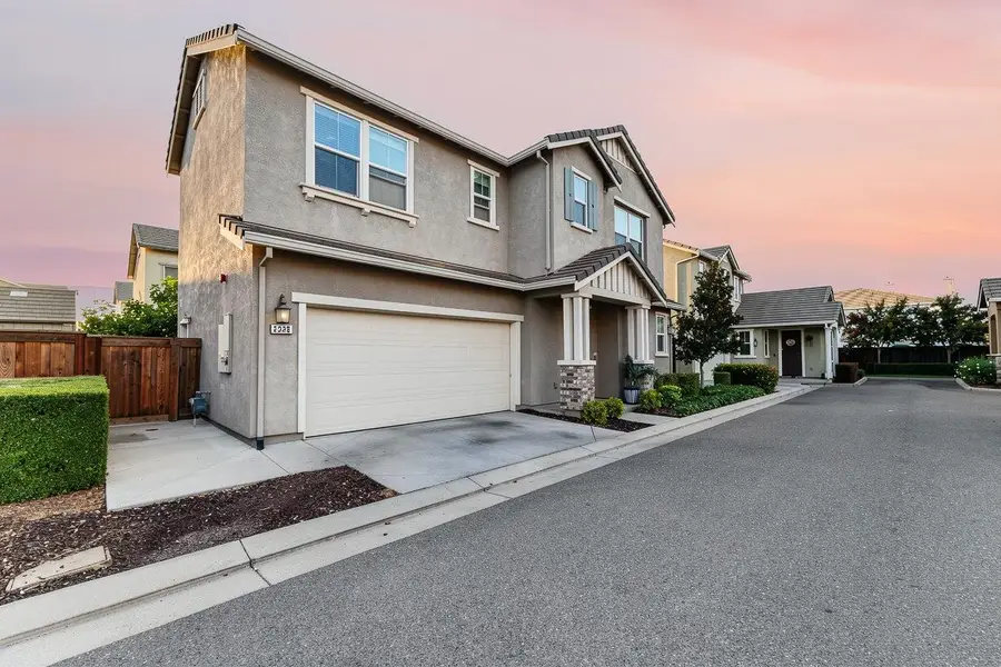 2229 Novi Drive, Riverbank, CA 95367 - #2