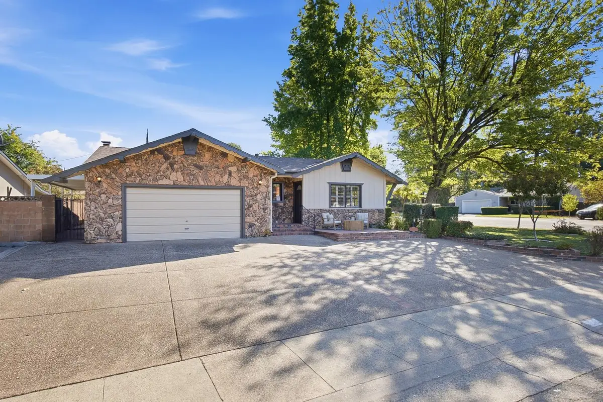 316 Evelyn Avenue, Roseville, CA 95678 - #1