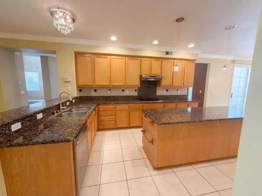 5570 Kalispell Way, Sacramento, CA 95835 - #2
