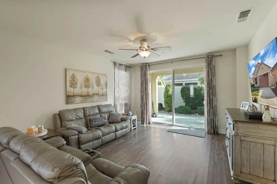 1341 Chestnut Hill Drive, Manteca, CA 95336 - #3